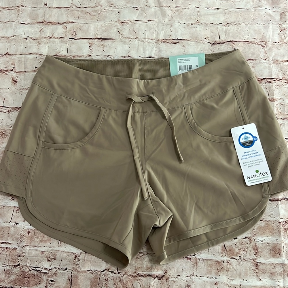 NWT Magellan Caddo Lake Shorts, Size S
